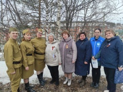 В Северо-Енисейском районе стало доброй традицией в канун празднования Великой Победы поздравлять на дому ветеранов Великой Отечественной войны, тружеников тыла и детей защитников Отечества